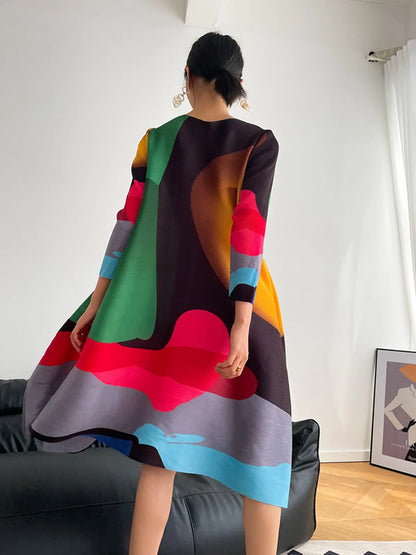 Fashionable printed dress for women, summer 2026, European and American style, plus size, slimming, pleated skirt for mothers.